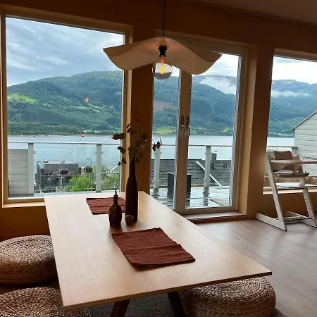 Apartament Panoramic Water Views - Modern - Free Parking *