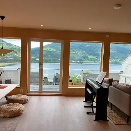 Panoramic Water Views - Modern - Free Parking Voss